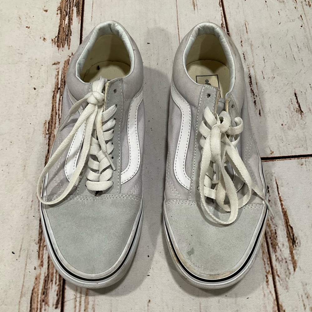 VANS SUEDE AND CANVAS LIGHT GREY‎ AND WHITE SKATE SHOES